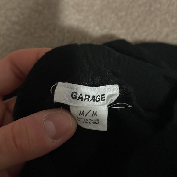 Garage croptop with cut out back - Picture 3 of 3